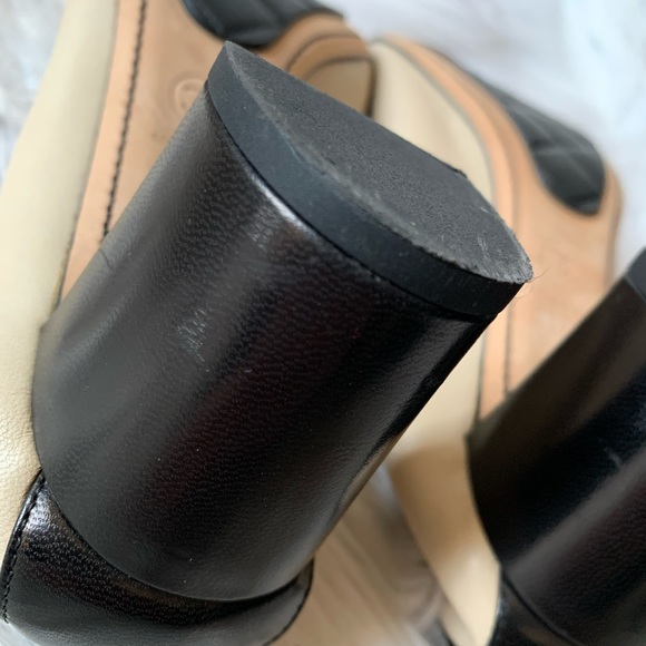 CHANEL Spirit Two Tone Stretch Cap Toe Pump - Picture 11 of 13